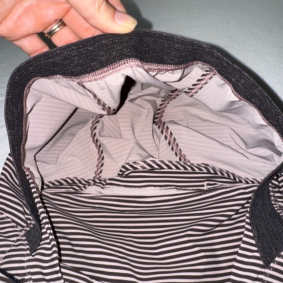 Lululemon Go The Distance Jacket - Picture 8 of 10